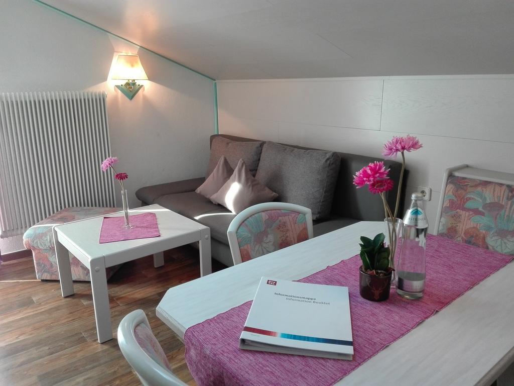 Haus Monika Apartment Оец Екстериор снимка